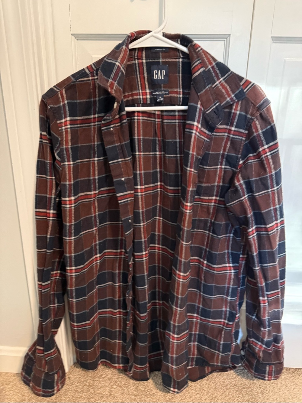 GAP Men's Brown & Navy Plaid Button-Down Shirt
